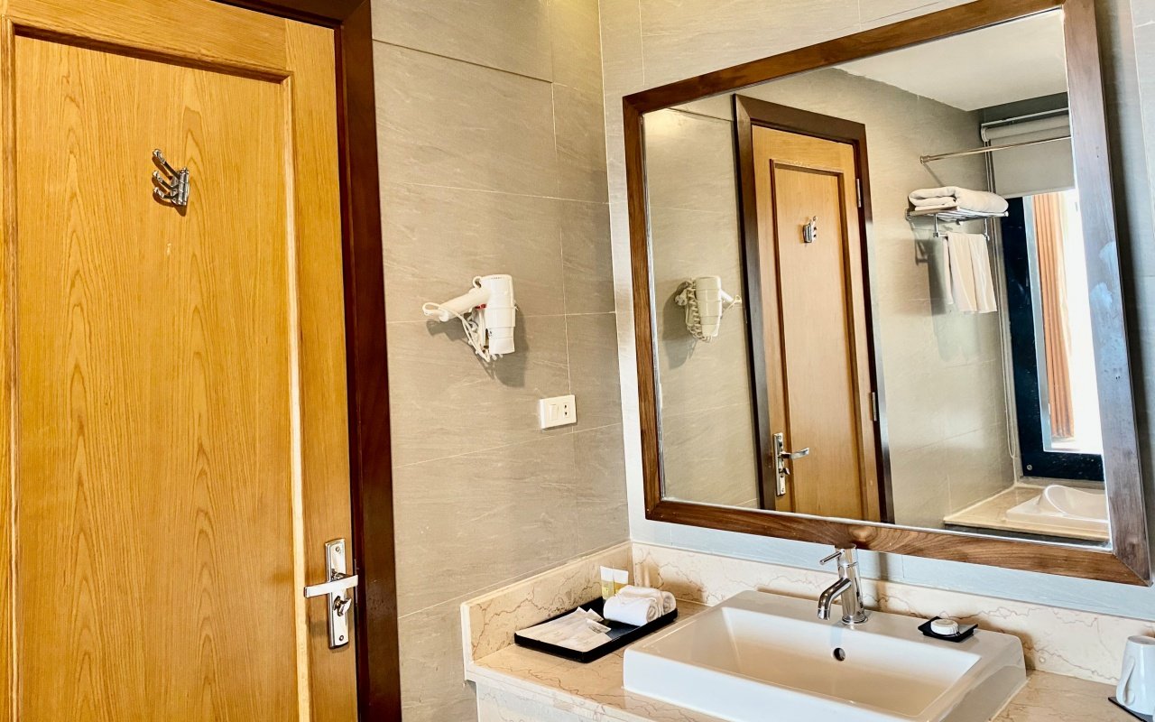Mường Thanh Luxury Buôn Ma Thuột - Deluxe King 2