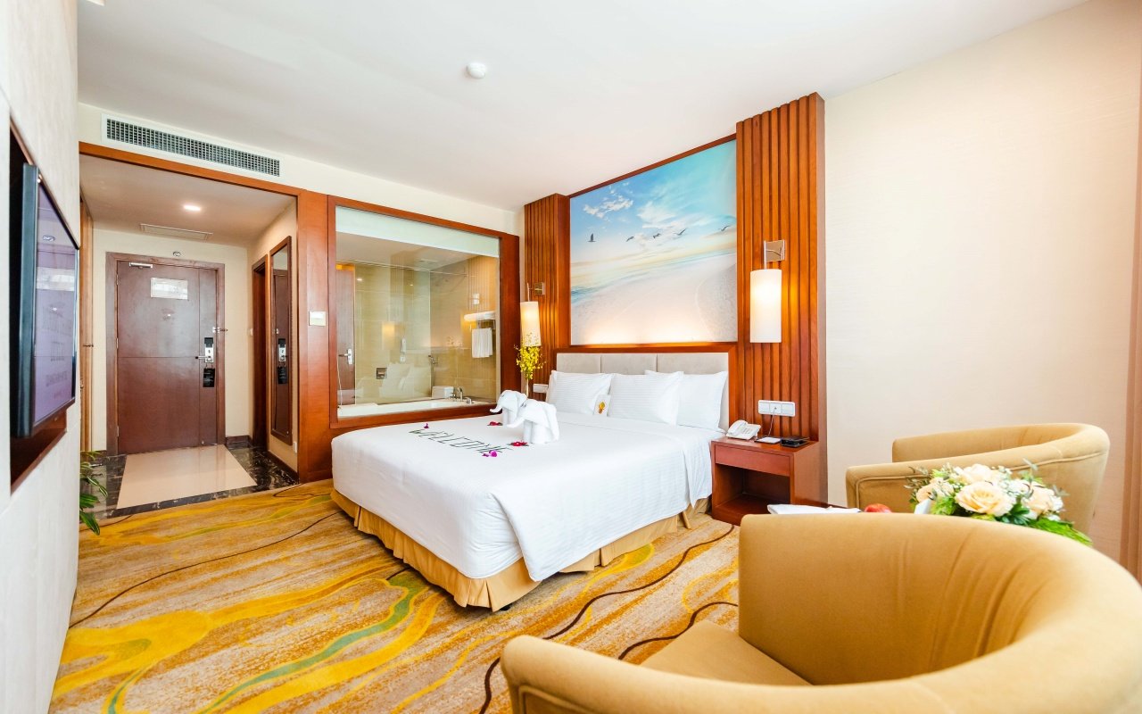 Mường Thanh Luxury Quảng Ninh - Deluxe King 1