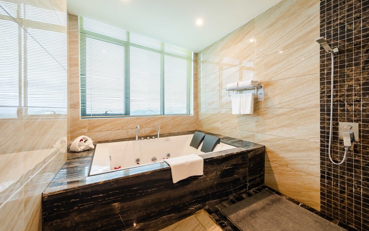 Mường Thanh Luxury Quảng Ninh - Grand Suite 3