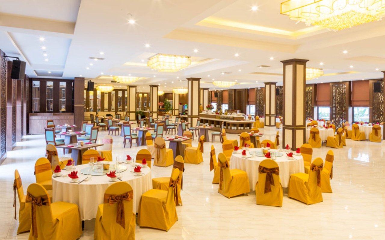 Mường Thanh Luxury Quảng Ninh - Nhà hàng Vạn Xuân