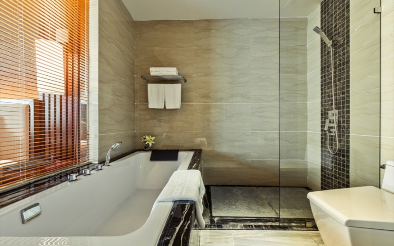 Mường Thanh Luxury Quảng Ninh - Premium Deluxe King 3